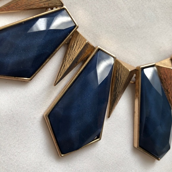 Statement Necklace - Picture 2 of 6